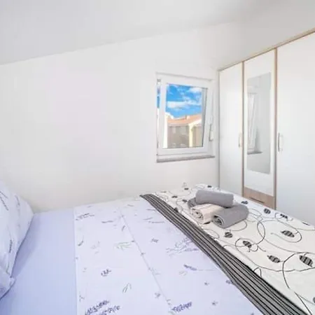 Apartment Sweet Shiny With Sea View